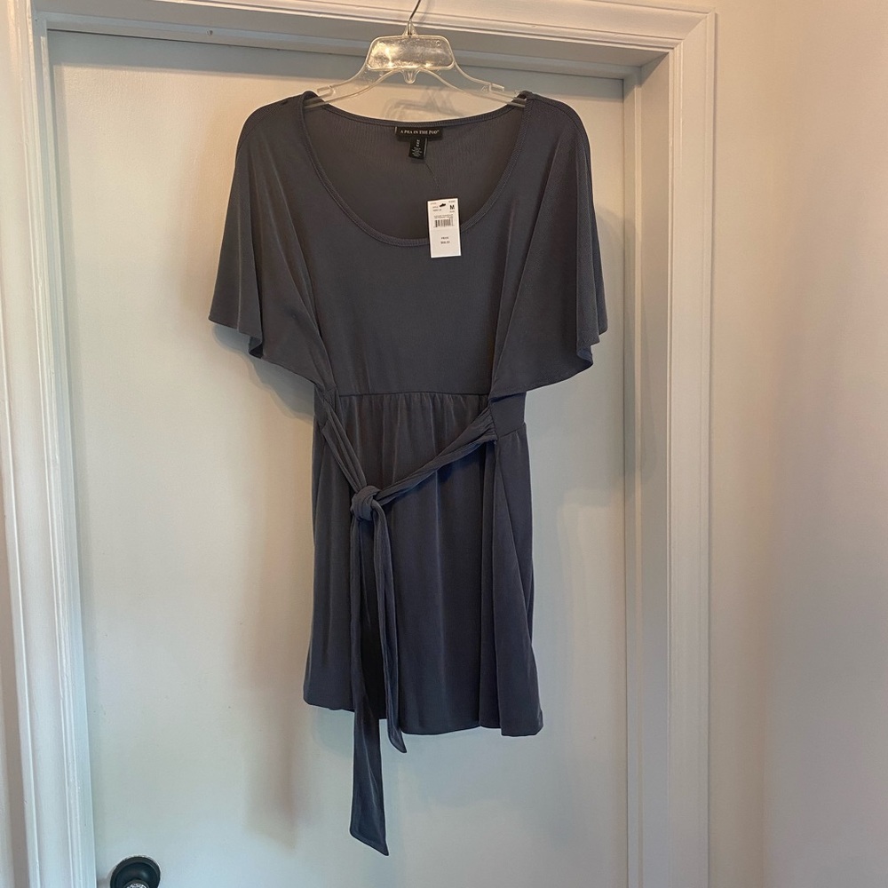 A pea in the pod maternity top